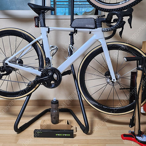사바코리아 콜로라도 7F 105Di2 /엘리트 드라이브 50D 카본휠셋 & 코르사 프로 TLR 파라(26) 판매