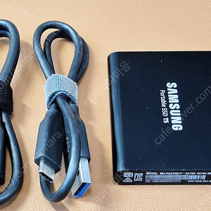 삼성 포터블 SSD T5 2T 팝니다.