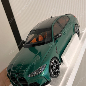 1:18 미니챔프 BMW M3