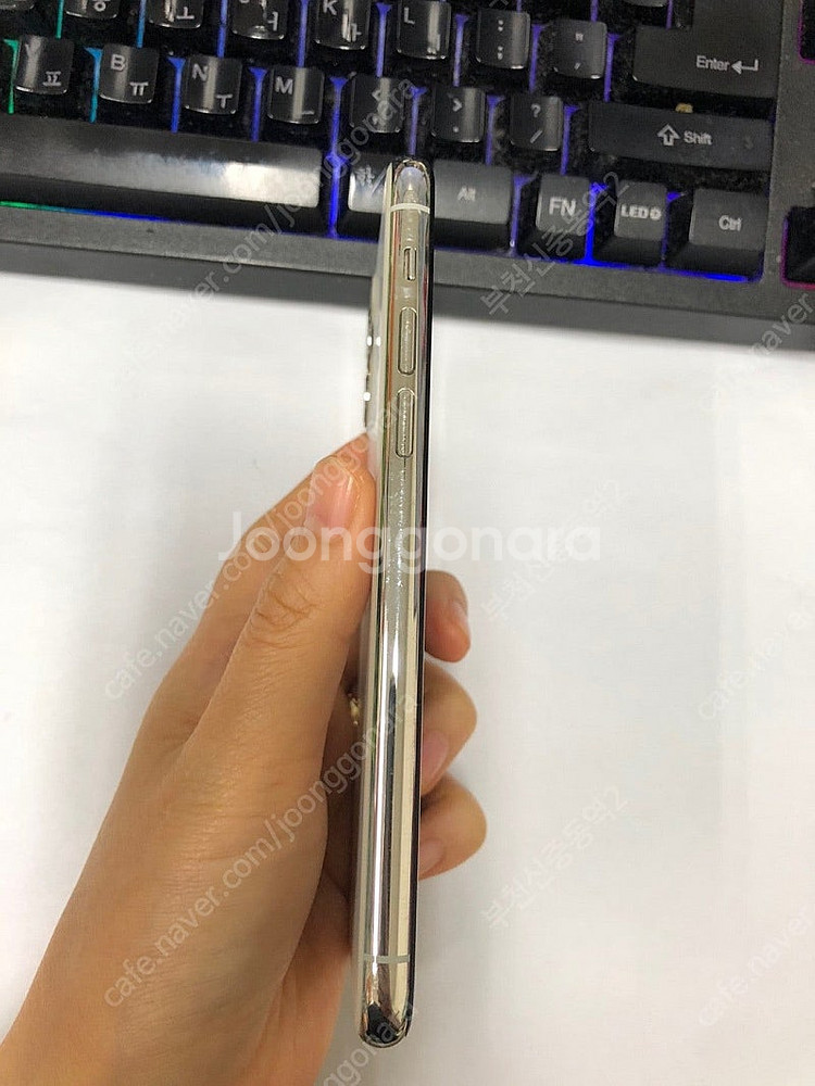183641 아이폰11프로 화이트 A급 512GB 무잔...--4