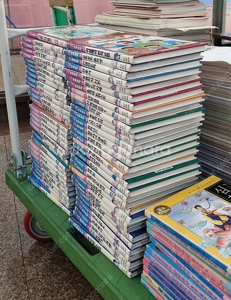 EQ논술교육동화 한국아동교육원 64권 세트 배송비 포함...--1