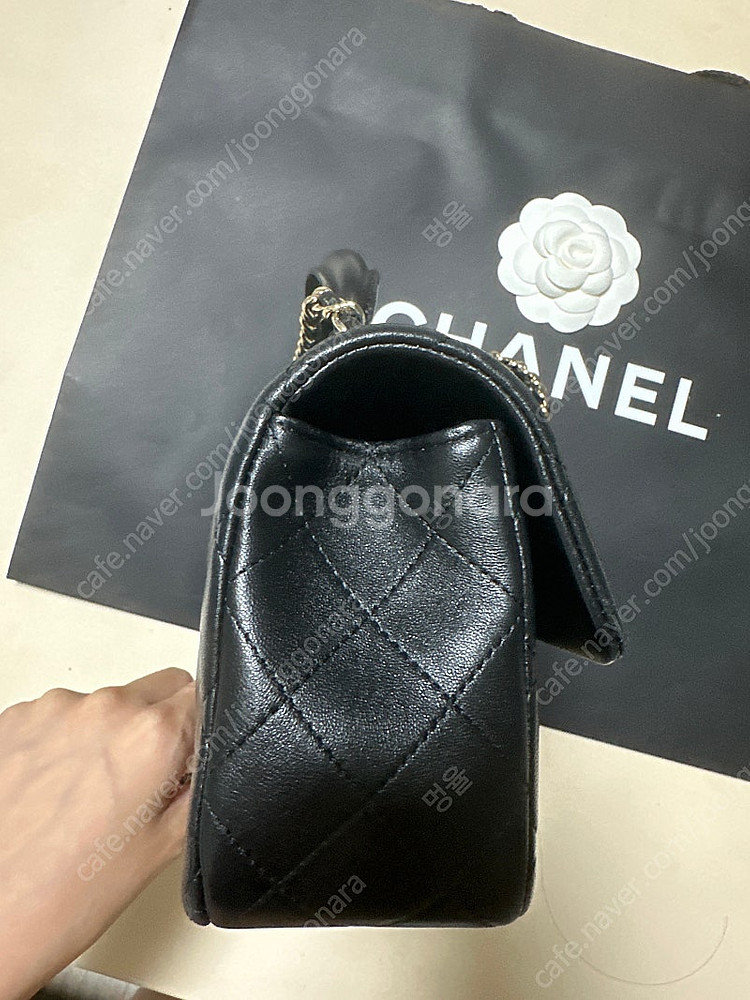 샤넬 뉴미니 탑핸들 블랙--2