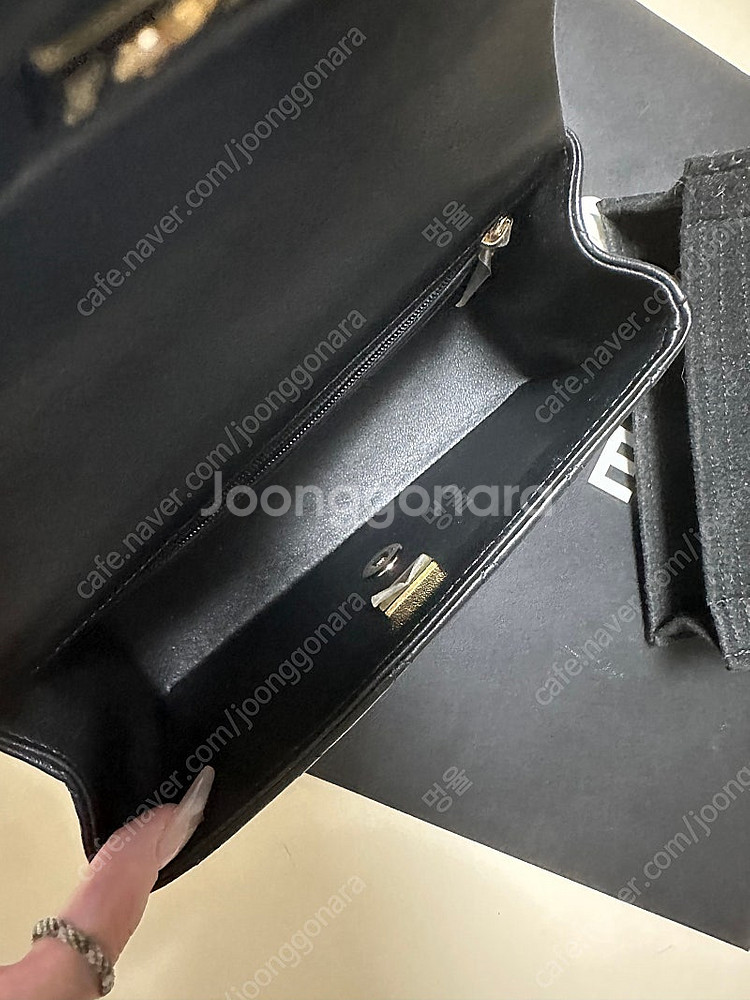 샤넬 뉴미니 탑핸들 블랙--6