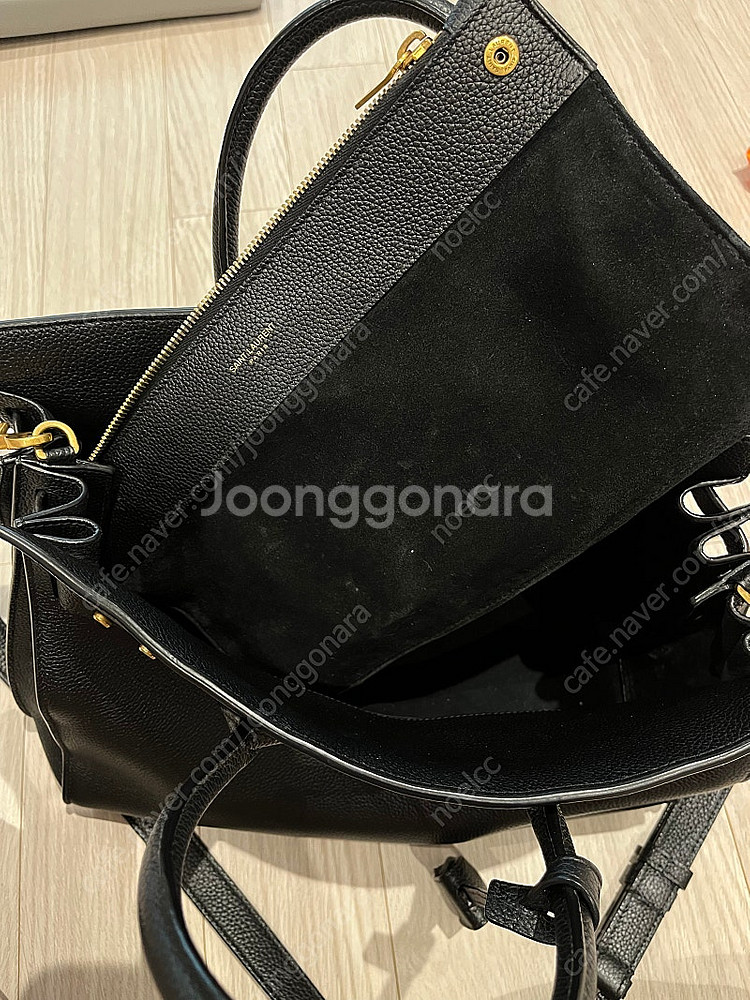 생로랑 탑핸들백 팝니다(정품)--8