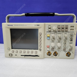 Tektronix 텍트로닉스 TDS3052 오실로스코프 500MHz Oscilloscope 팝니다