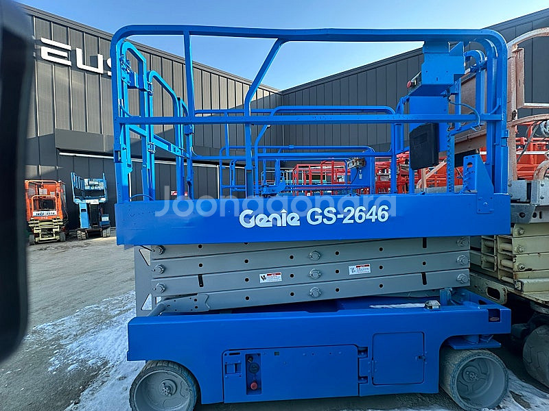 대기업이 선호하는 고소작업대라 다른가봐요 GS2646--7