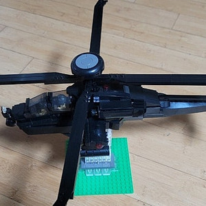 레고 브릭베테랑 헬리콥터 아파치 AH-64 팝니다.