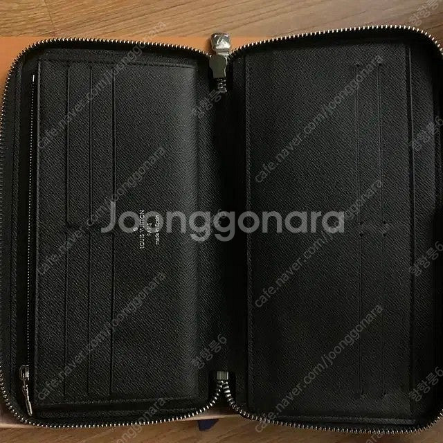 마지막 가격 내림)루이비통 장지갑(지퍼)--2