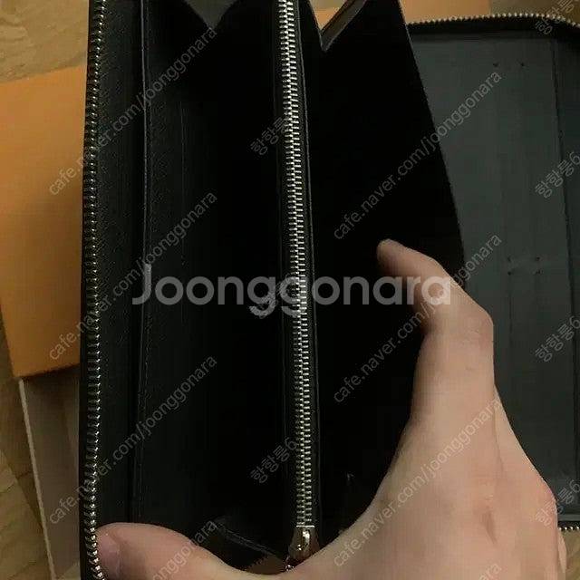 마지막 가격 내림)루이비통 장지갑(지퍼)--3