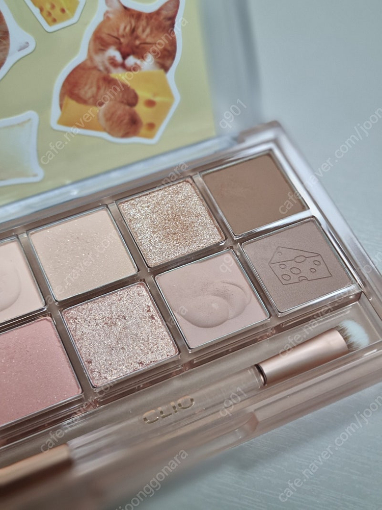 클리오 프로아이팔레트 낮잠자는치즈 이미지