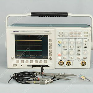 Tektronix TDS3032 디지털 포스퍼 오실로스코프