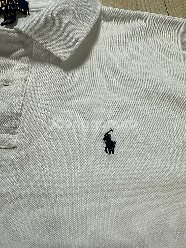 폴로 카라티 보이즈 XL 사이즈 판매합니다(흰색)--1