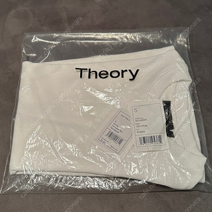 띠어리 타이니 티 theory tiny tee white S 사이즈 (교환 환영)