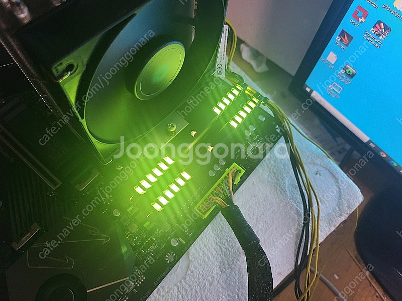 커세어 DDR4 16GB 3466 벤전스 RGB (삼성...--3