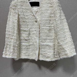 베르데오시도(VerdeOssido) 111. Lilas Tweed Jacket. (Feather-like Off-White) 트위드 자켓-L사이즈