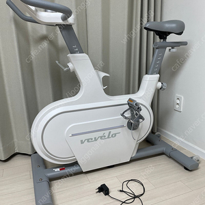 베벨로 실내자전거 즈위프트