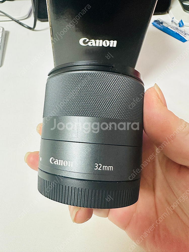 ef-m 32mm f1.4 캐논 렌즈 팝니다--3
