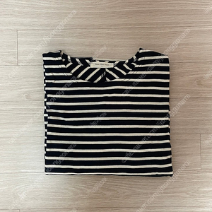 망고매니플리즈 Saint stripe tee 네이비 새상품