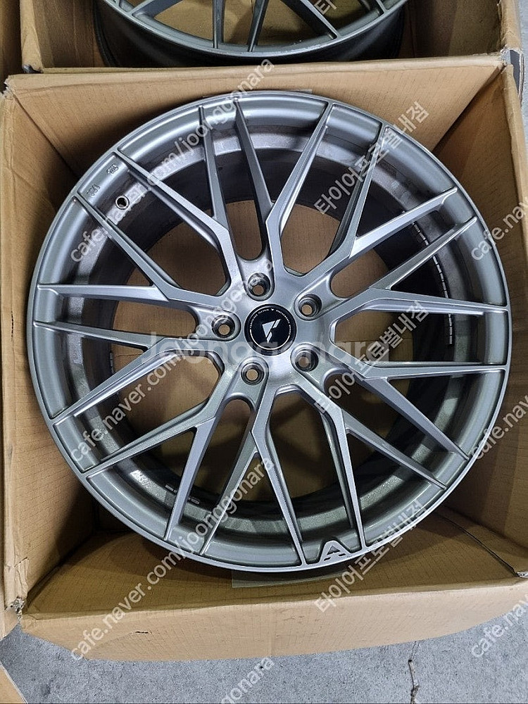 BMW F바디 미국정품 볼스테이너 20인치휠 1대분팝니...--2
