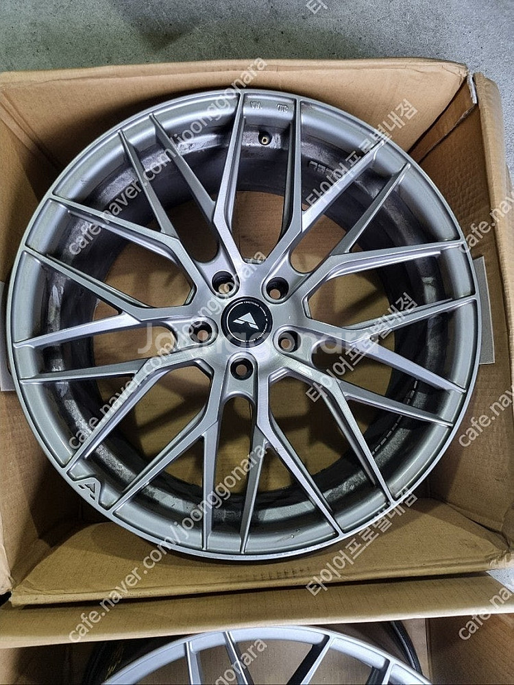 BMW F바디 미국정품 볼스테이너 20인치휠 1대분팝니...--3