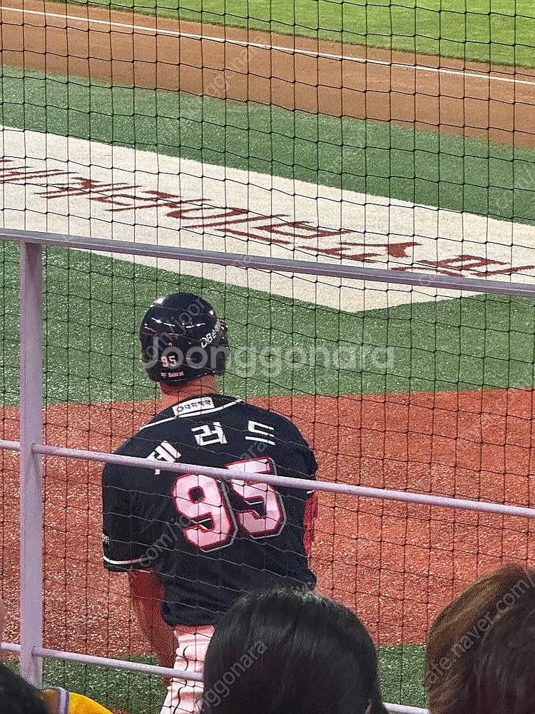 한화 두산 토요일경기 1루 2연석삽니다--0