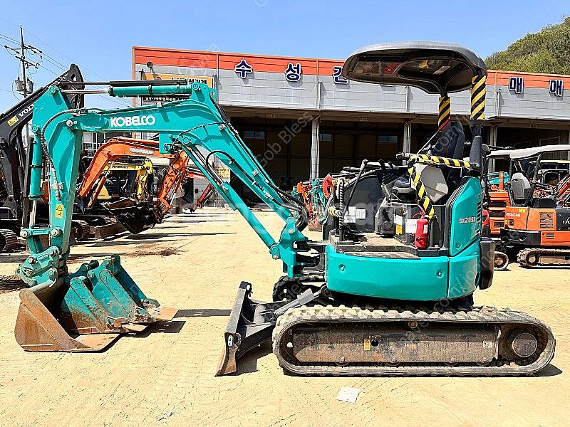 중고미니굴삭기 코벨코 SK28 23년 300시간 신차급...--1