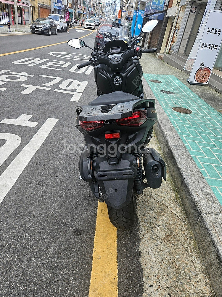 부산 24년식 XMAX 12000키로때 판매합니다.--7