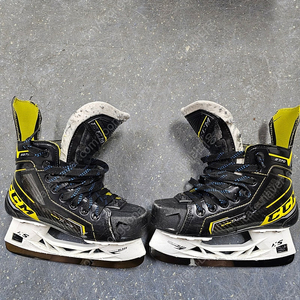 CCM SuperTacks 9370 Junior Skates