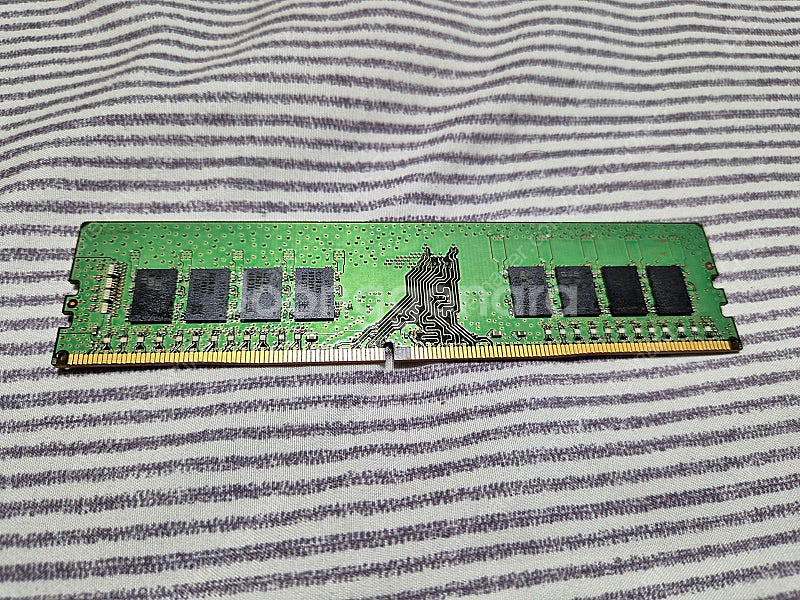삼성 램 RAM 4PC4 21300 2666V 16g--1