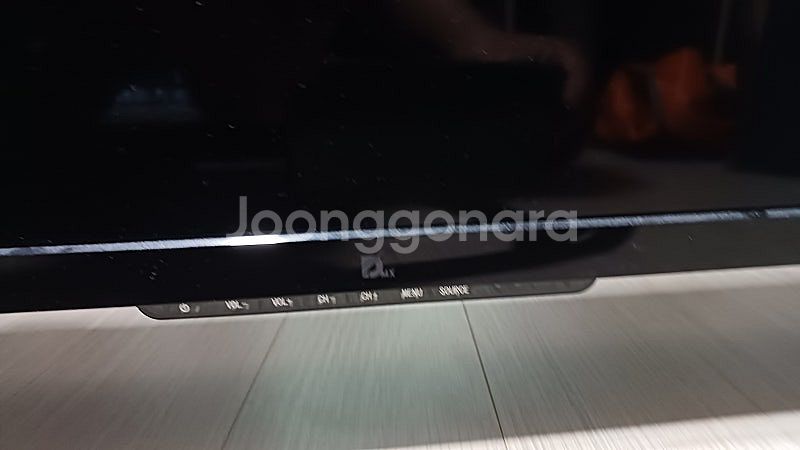 중소 55인치 4k uhd tv 10만에 팝니다--3