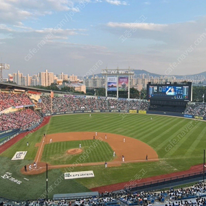 25일 두산 한화 네이비석 2연석 구매합니다