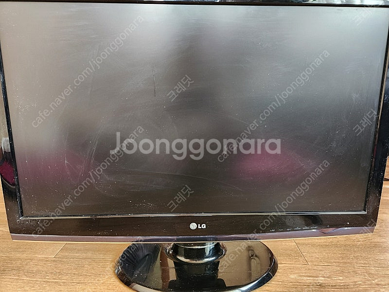 고장난 LG 27인치 LCD모니터 팝니다(2대)만원--0