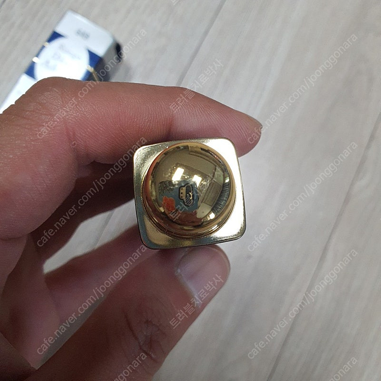 디올 어딕트 루즈 649 립스틱 이미지