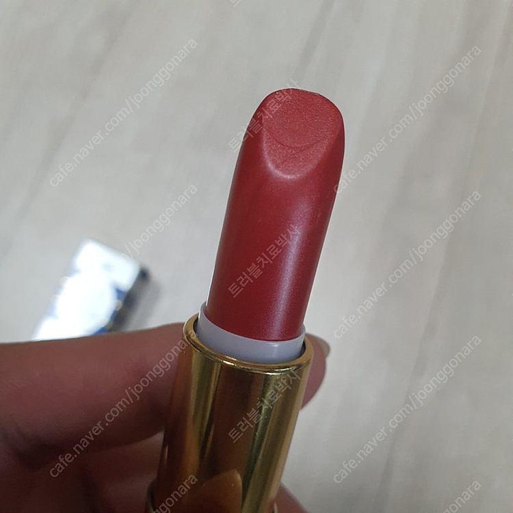 디올 어딕트 루즈 649 립스틱 이미지