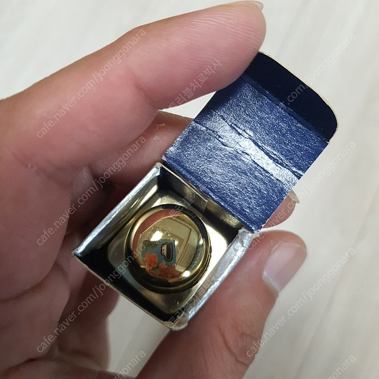 디올 어딕트 루즈 649 립스틱 이미지