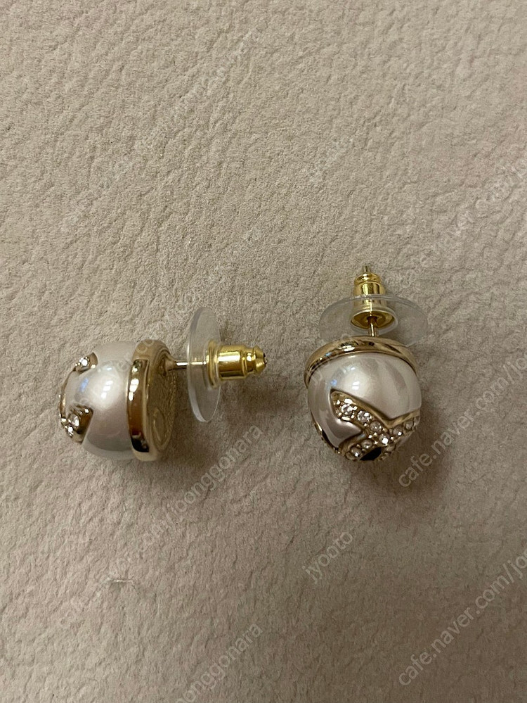 샤넬 진주 귀걸이--1