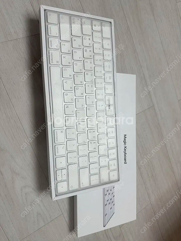 애플매직키보드와 매직패드 팝니다--1