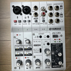 야마하 AG 06 YAMAHAAG 06MIXING CONSOLE AG06