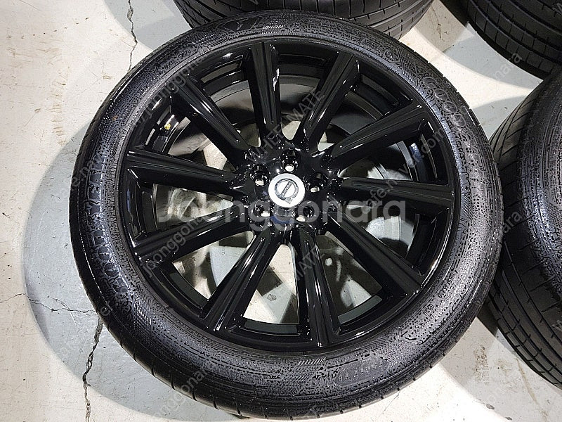 [판매] 볼보 XC60 장착가능한 20인치 정품 휠타이...--1