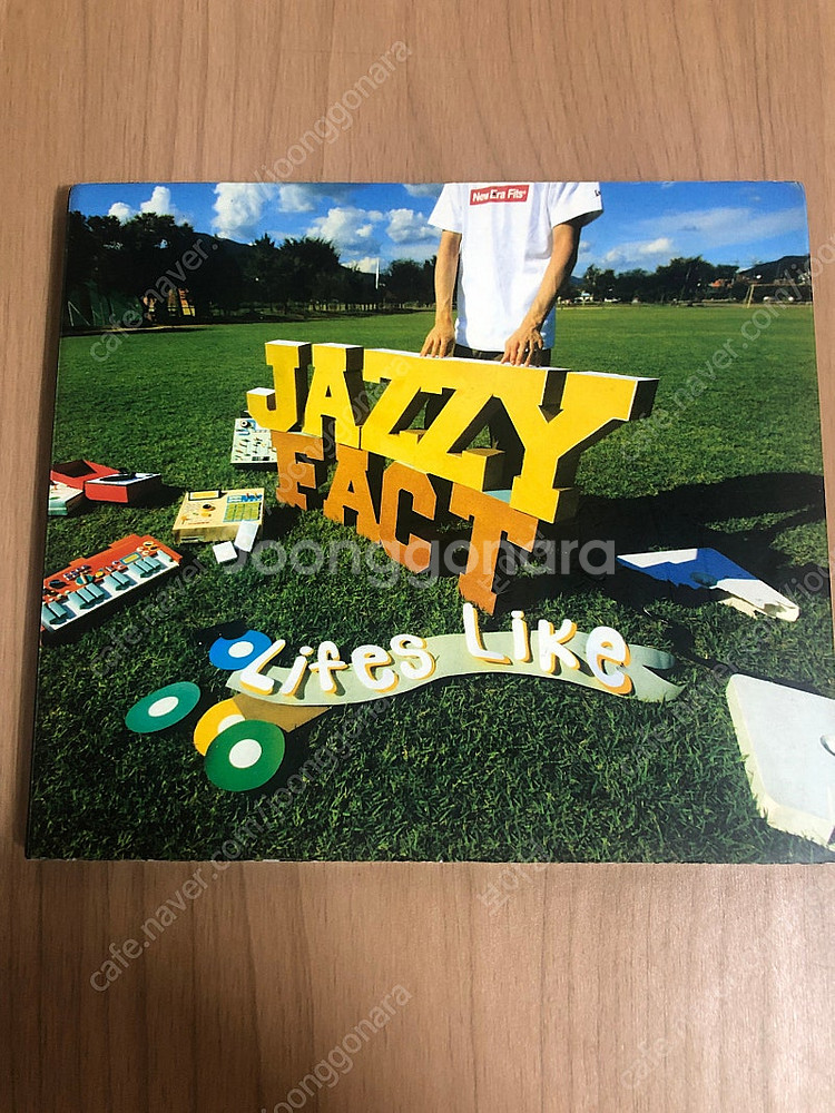 (싸인반/개봉) 재지팩트 1집 lifes like--0