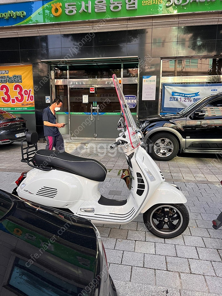 [21년식] 베스파 125 gts 하얀색 16000KM--4