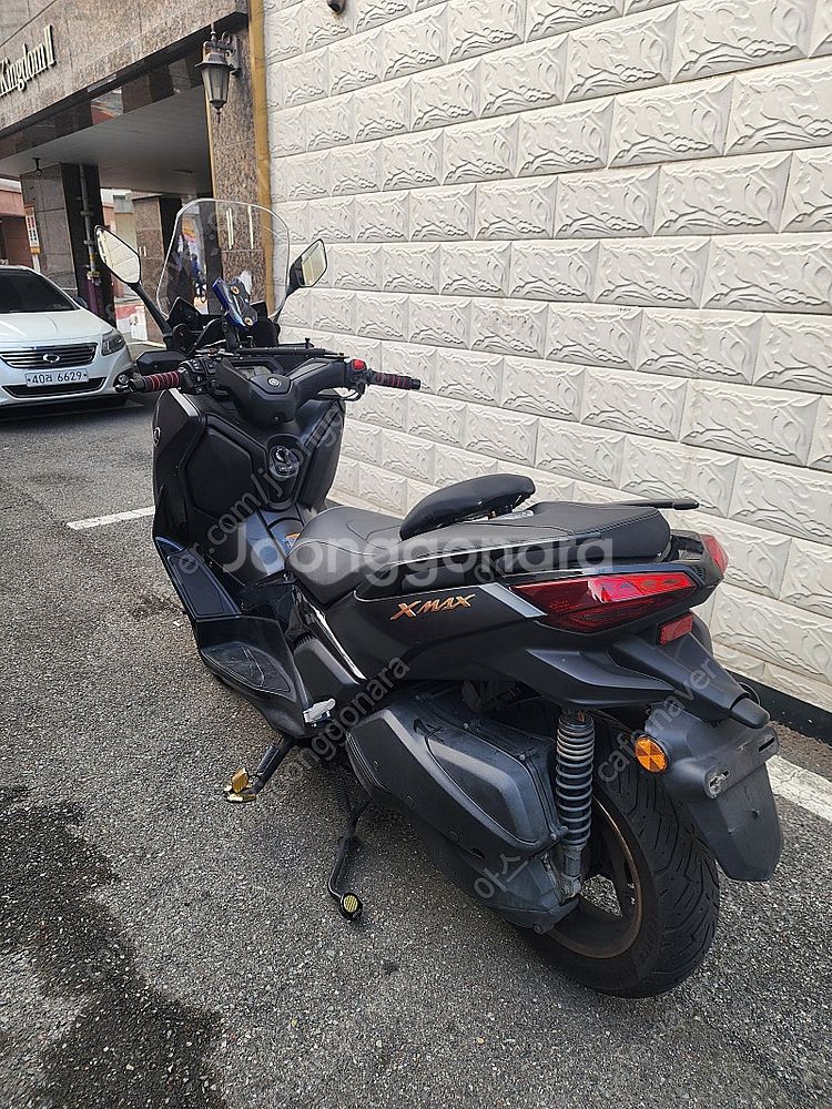 부산 XMAX300 맷블랙 23년식 팝니다.--0