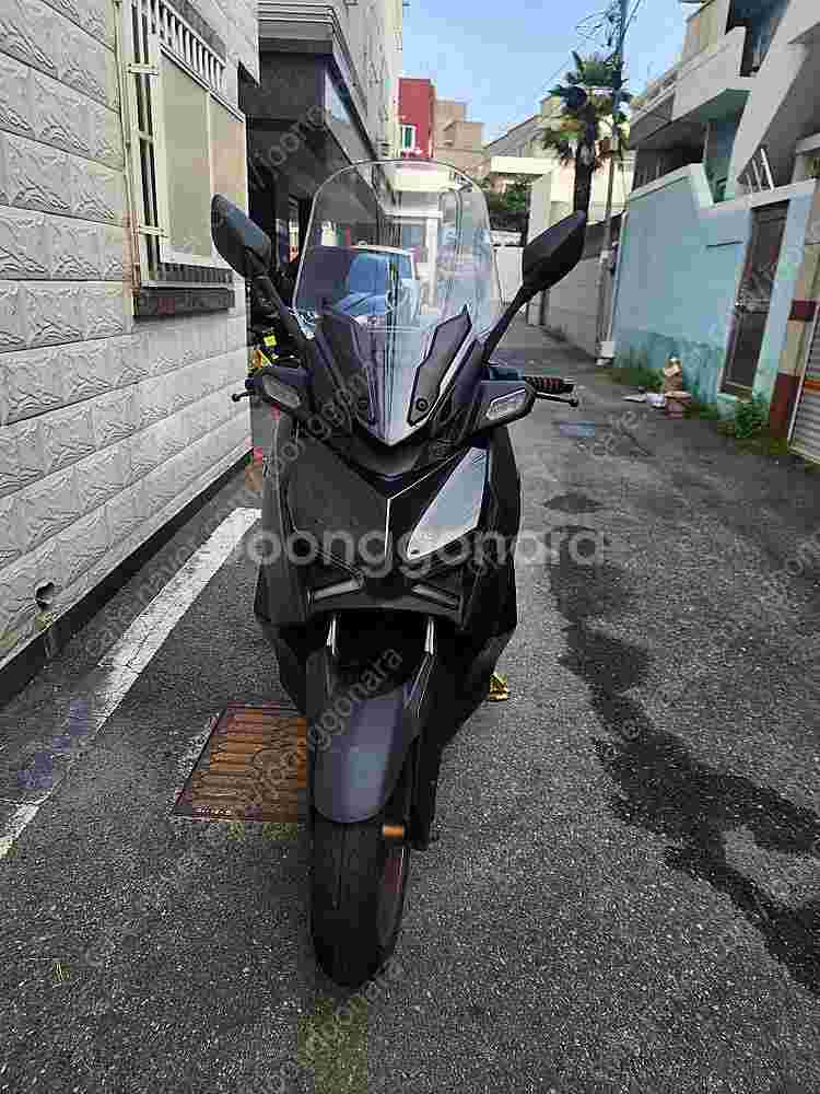 부산 XMAX300 맷블랙 23년식 팝니다.--4