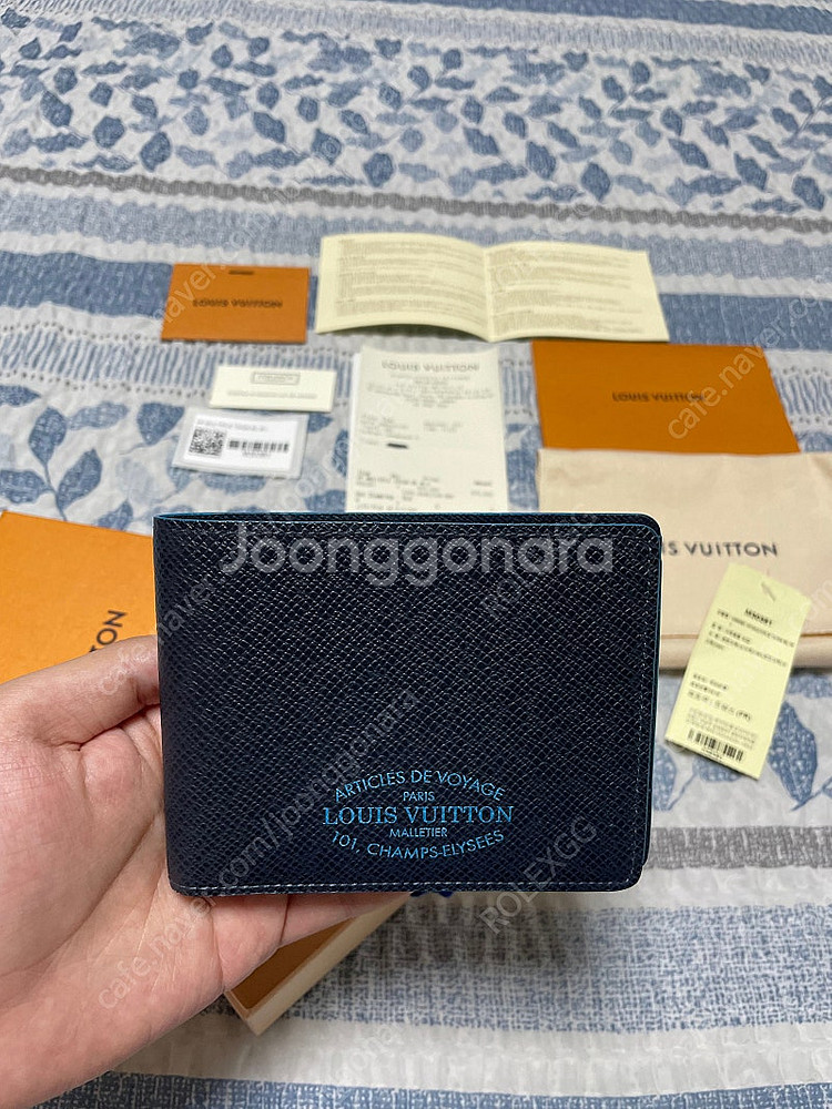 새상품 루이비통 타이가 멀티플월릿 반지갑 한정판 백화점...--0