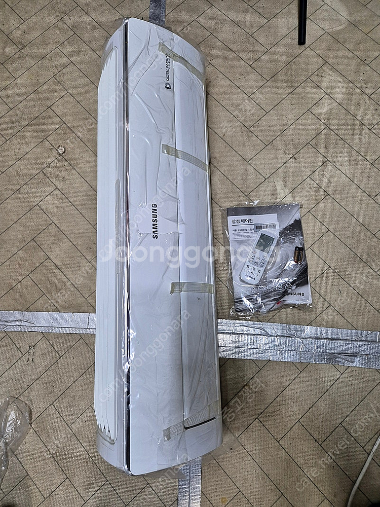 삼성벽걸이 에어컨 AR06M5172HNQ--1