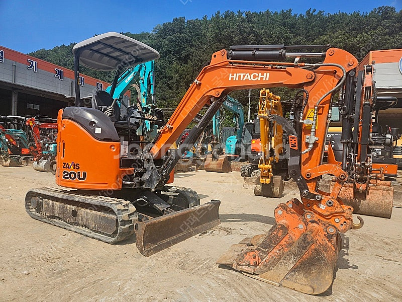 중고미니굴삭기 히타치 ZX20 코끼리집게 2021년 3...--0