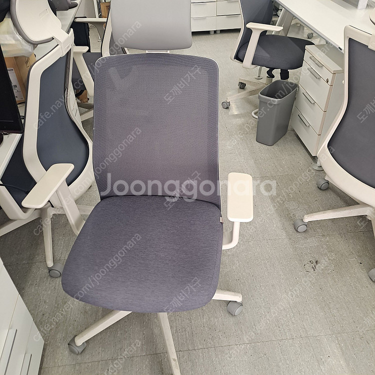 [판매] 한샘 1400책상 시디즈T402HF의자를 판매...--7