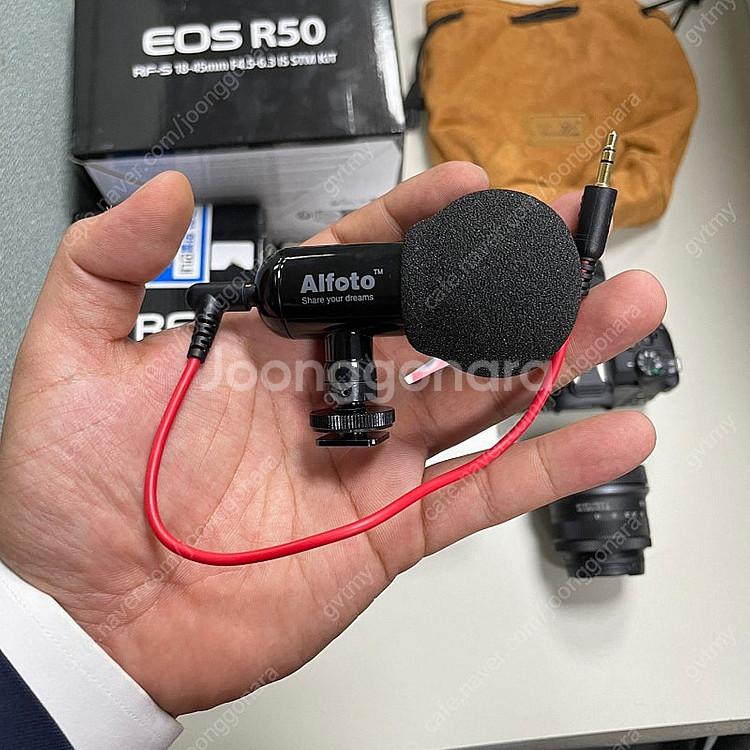 캐논 R50 번들렌즈킷 RF 35mm F1.8 팝니다.--2