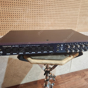 TASCAM US-1641 판매합니다.