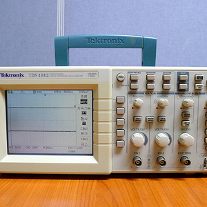 TEKTRONIX TDS1012 오실로스코프 1012 TDS1012B 중고오실로스코프